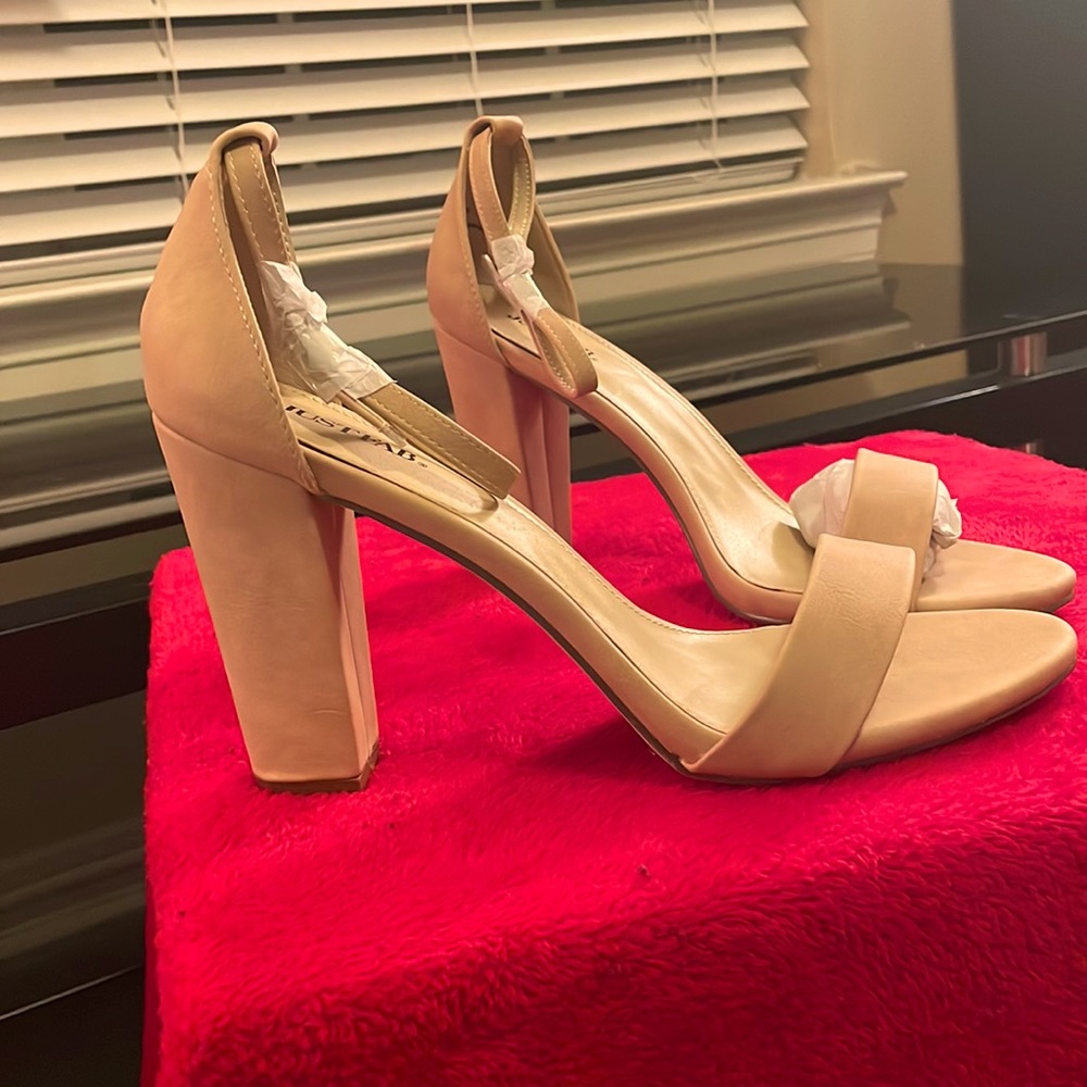 ✨Brand New/Never Worn Heels- Size 11✨